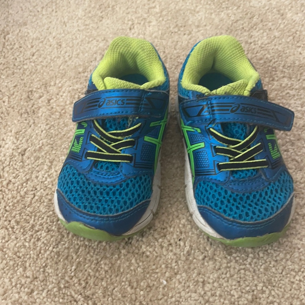 Toddler ASICS - used for short time